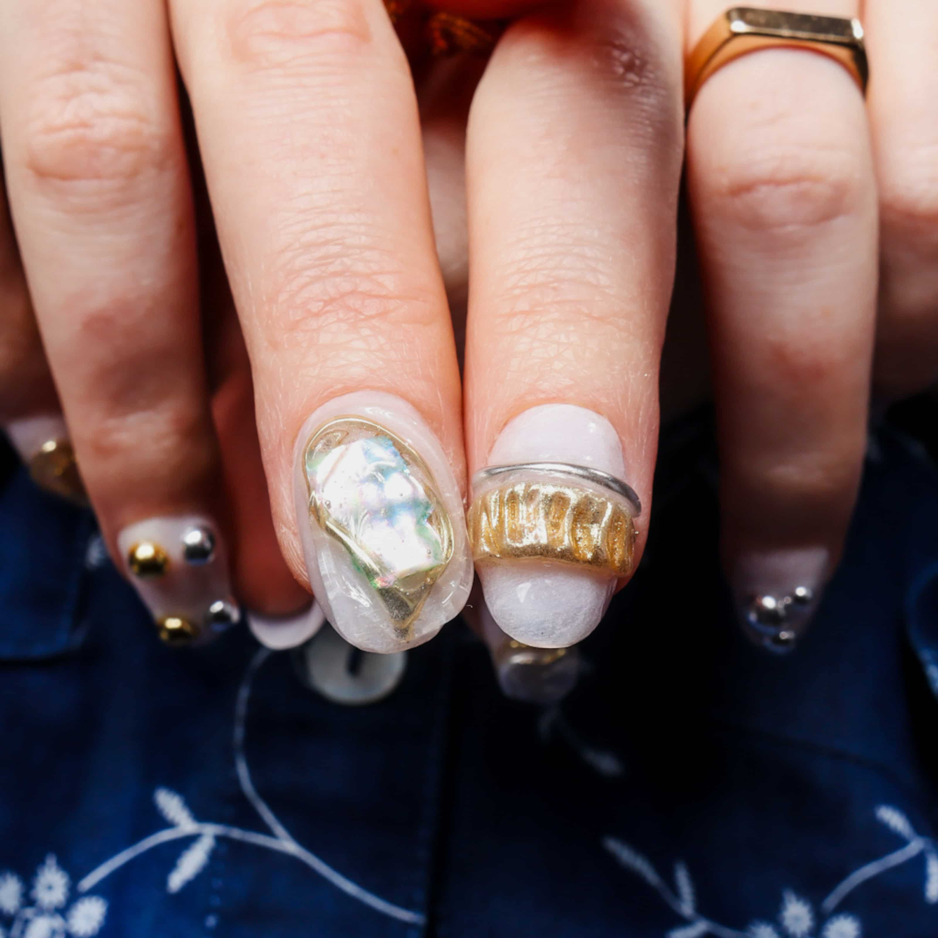 Maximalist nails. Reusable nail extensions. 