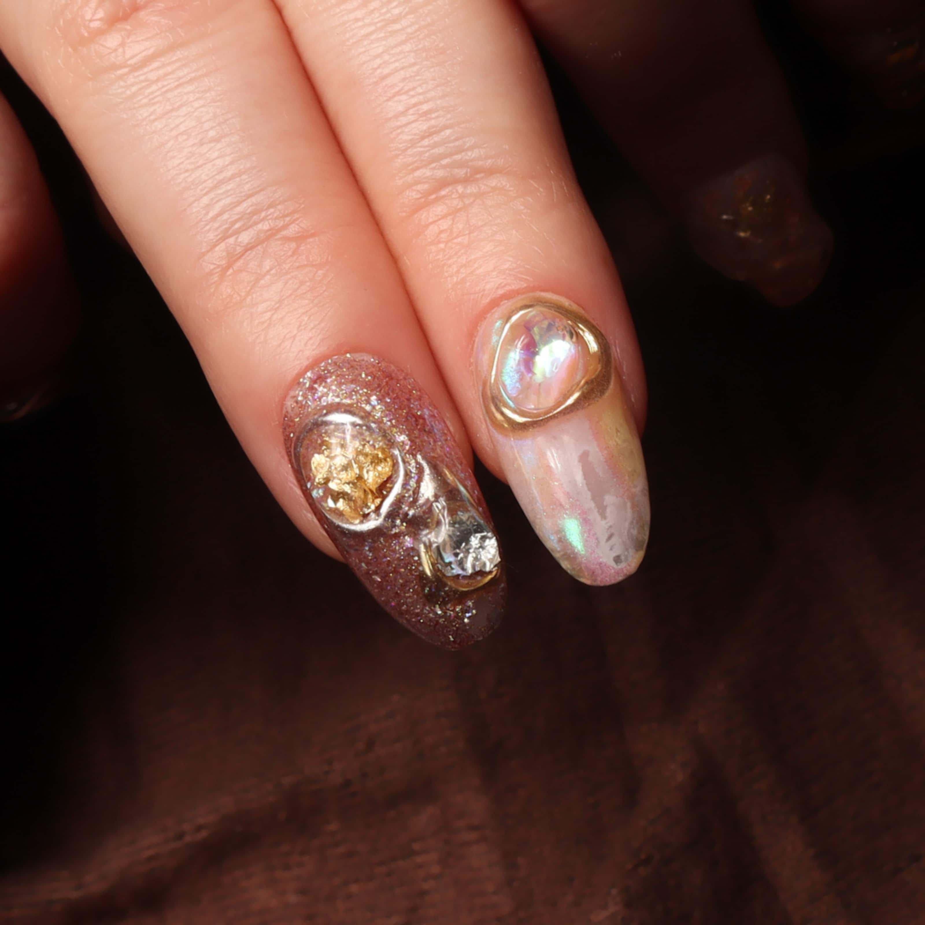 Maximalist nails. Reusable nail extensions. 