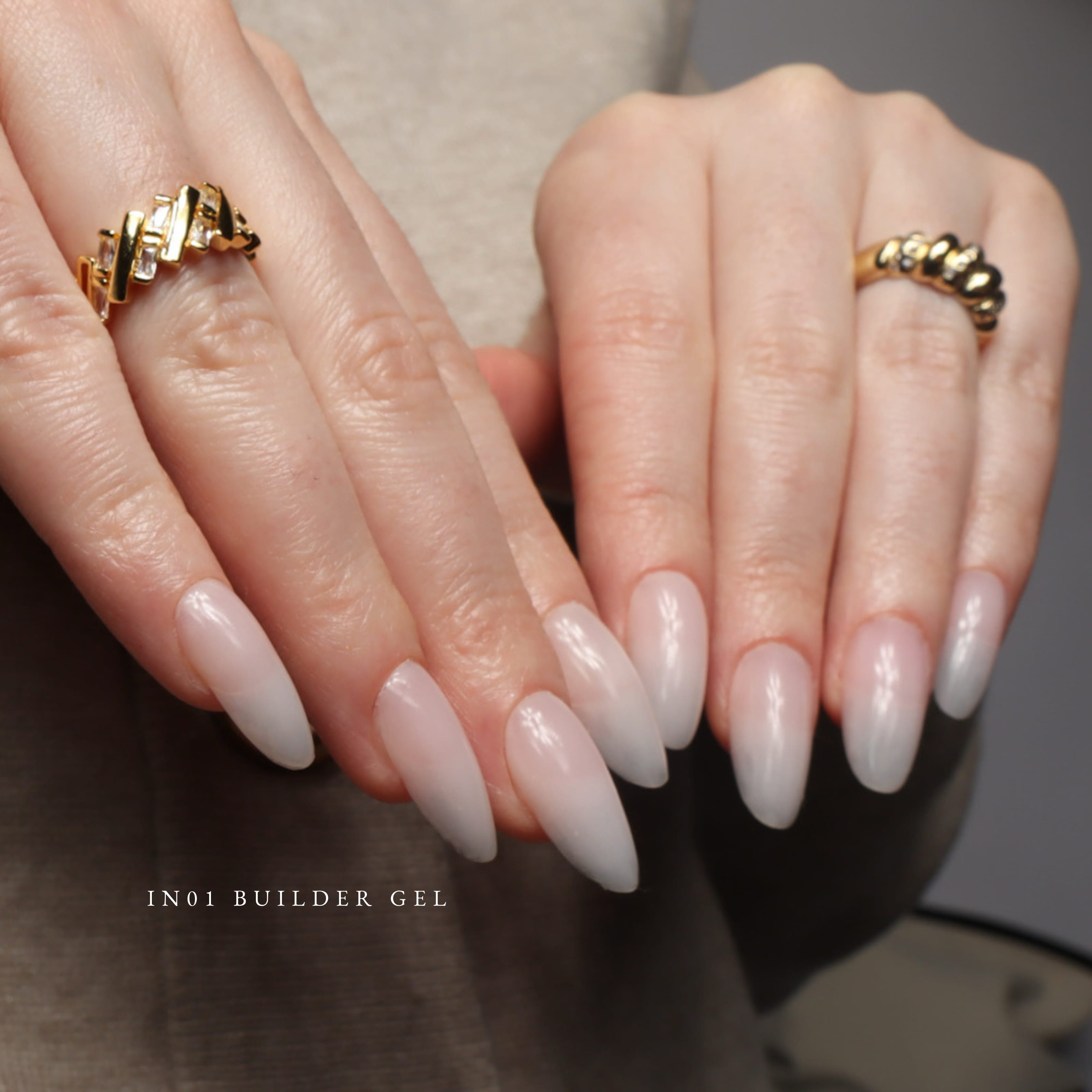 Clean girl manicure. Clean girl nails. Minimalist nails. Reusable nail extensions. 