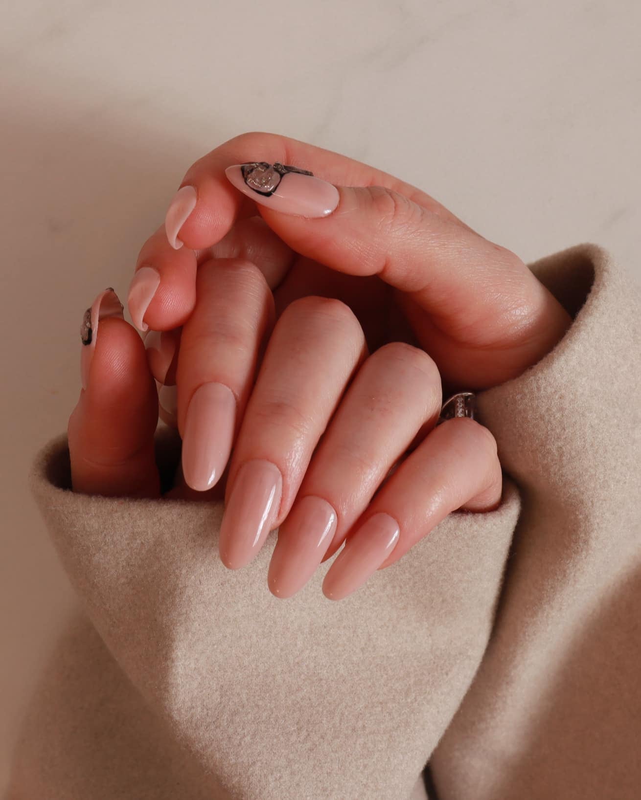 No.11 Pretty Bows Nails