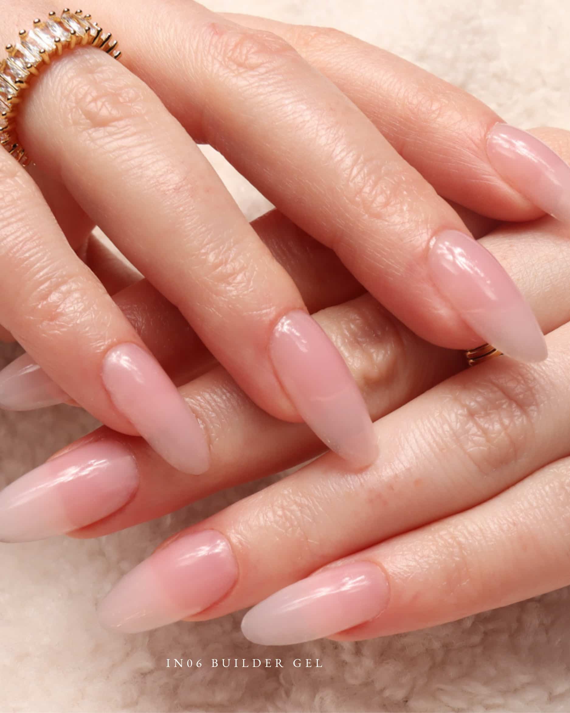 Clean girl manicure. Clean girl nails. Dark neutral pink nails. Minimalist nails. Reusable nail extensions. 