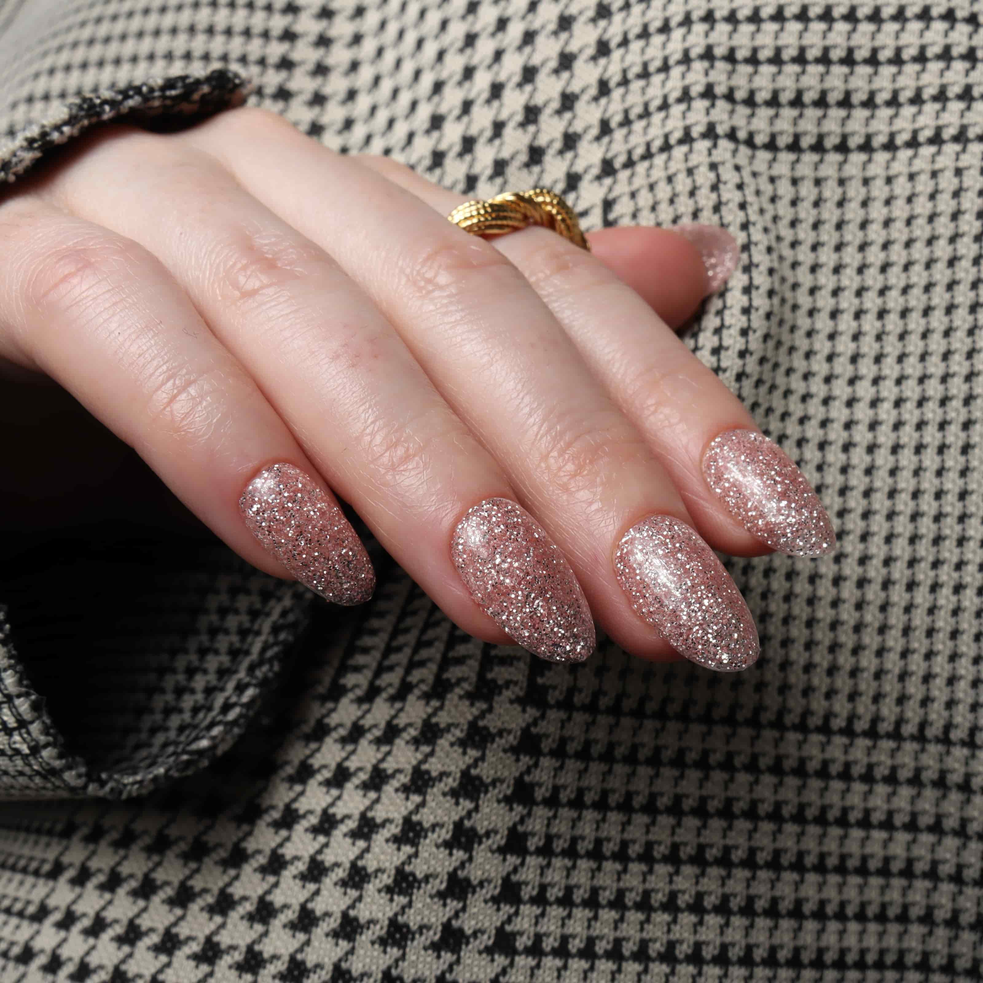 Glitter nails. Encapsulated glitter. Reusable nail extensions. 