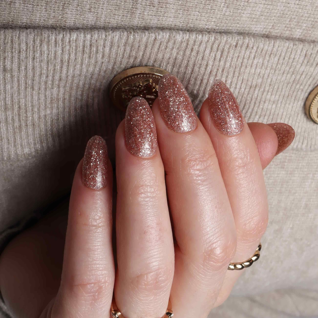 Glitter nails. Encapsulated glitter. Reusable nail extensions. 