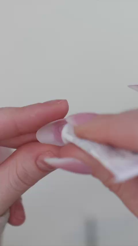 nails bonding glue application 