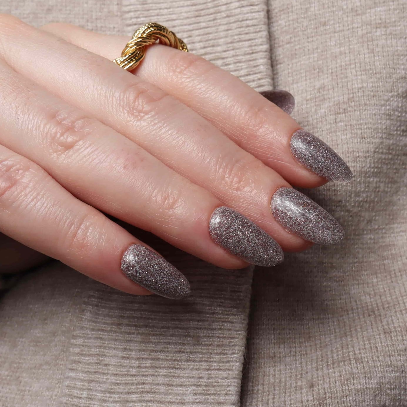 Glitter nails. Encapsulated glitter. Reusable nail extensions. 