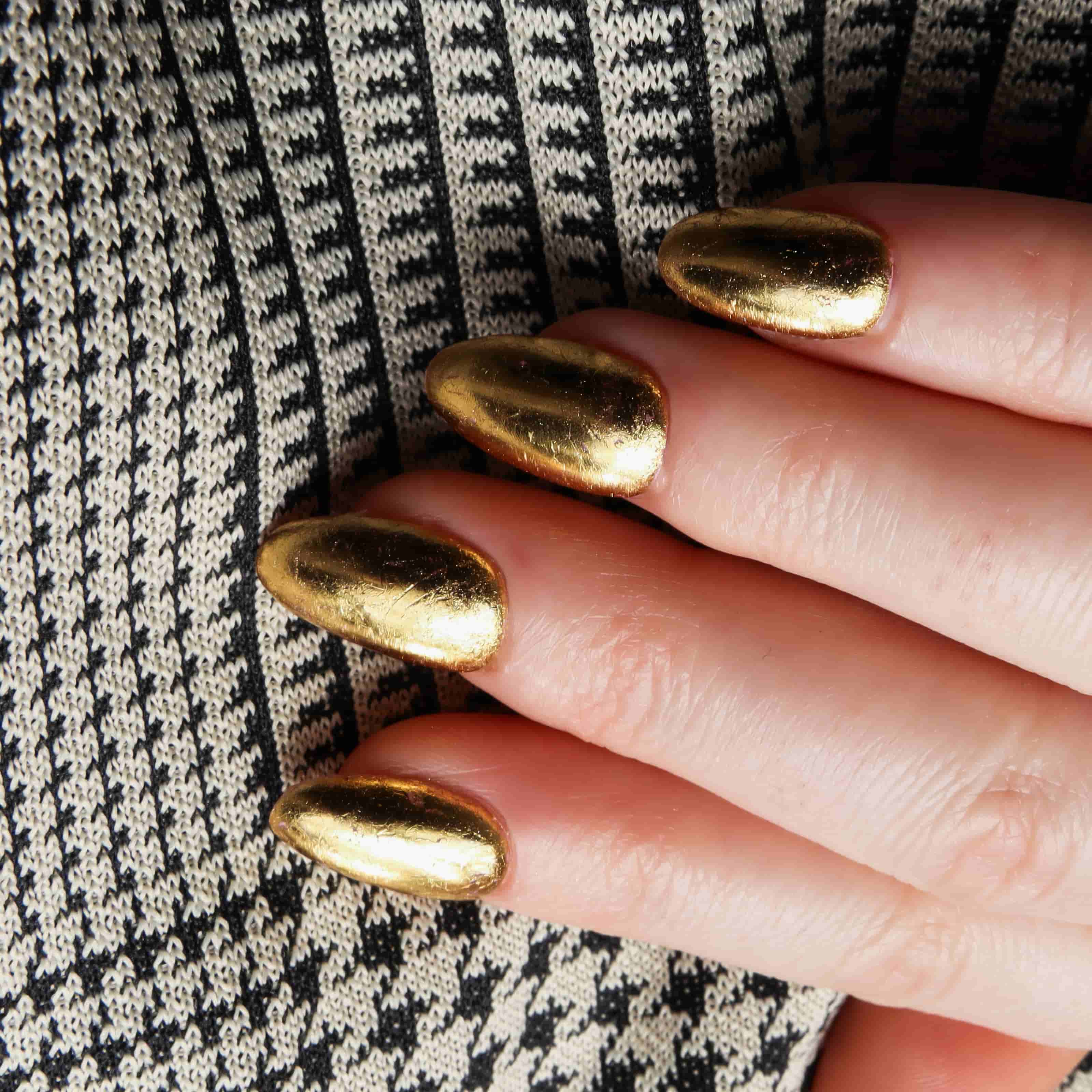 Vintage Gold Mirror Nails. Reusable Nail Extensions. 