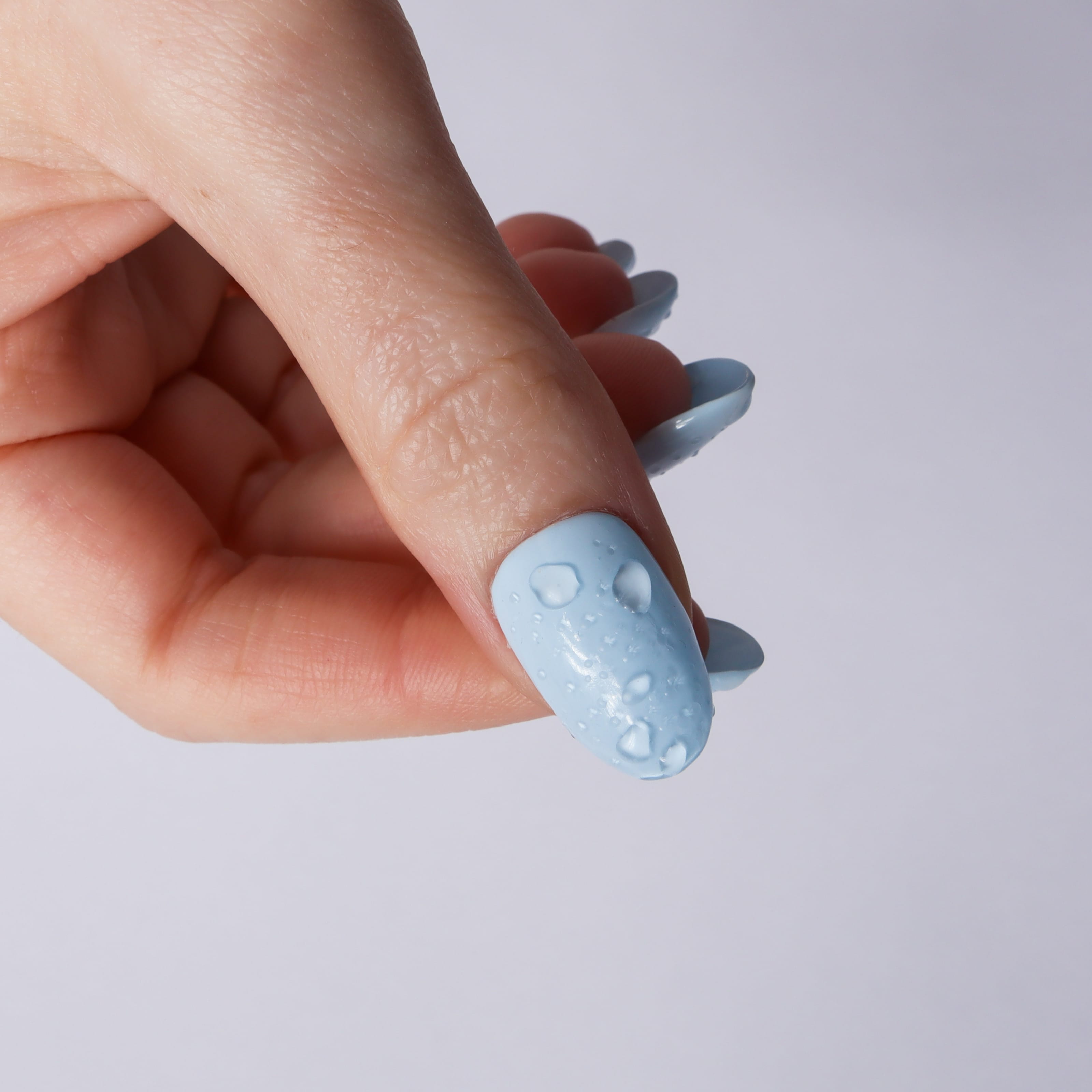 Wet nails aesthetic. Water drops nails. Reusable nail extensions. 